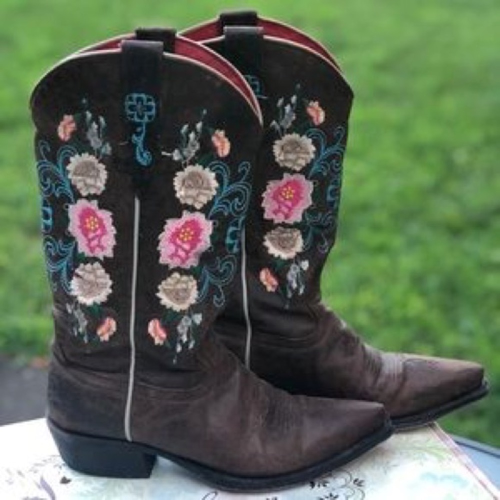Macie Bean cowgirl boots